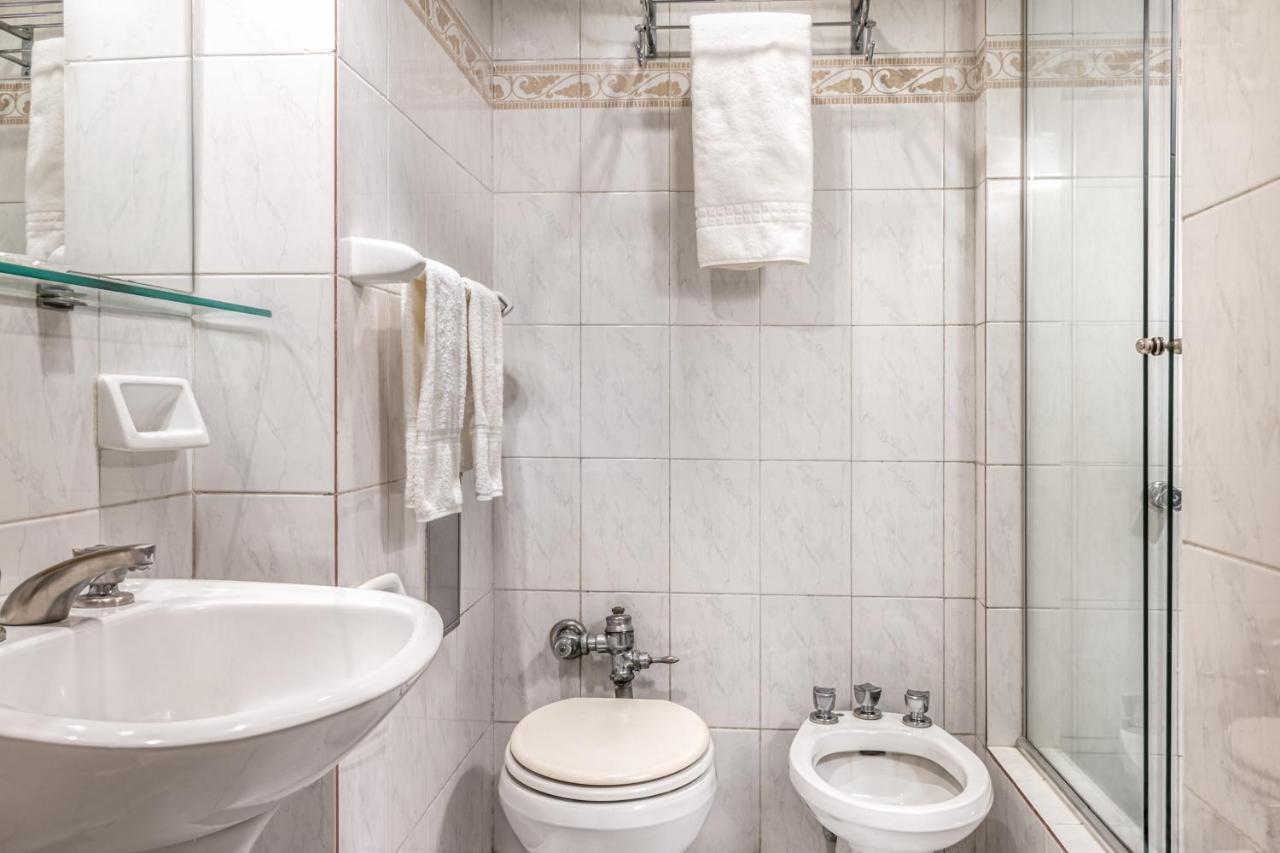 Up Retiro Hotel Buenos Aires Kültér fotó